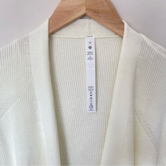 Lululemon Side Slit Sweater Wrap Cardigan Lemon Sorbet NWT SIZE 20 - Picture 3 of 8